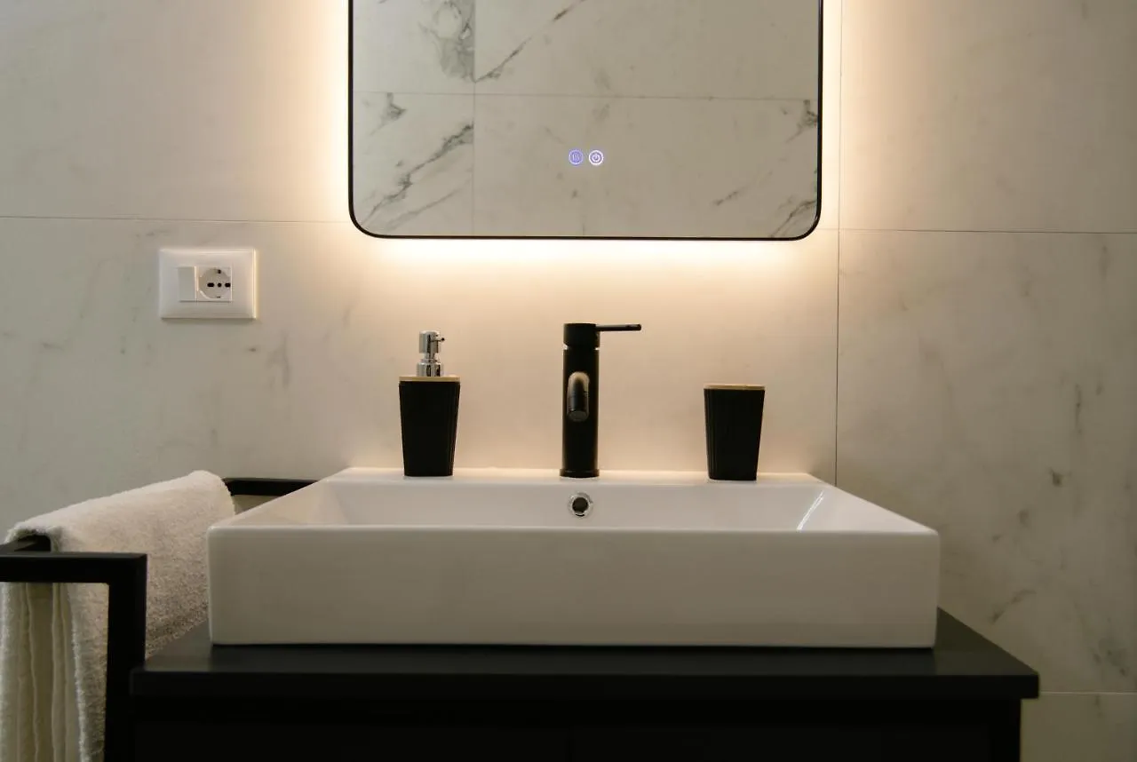 Urban Serenity City Skyline View Apartment 1 تيرانا 0*,  ألبانيا